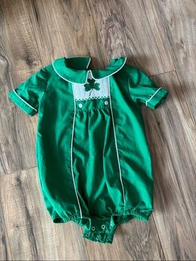St Patrick’s Day Shamrock-Embroidered Bubble Romper